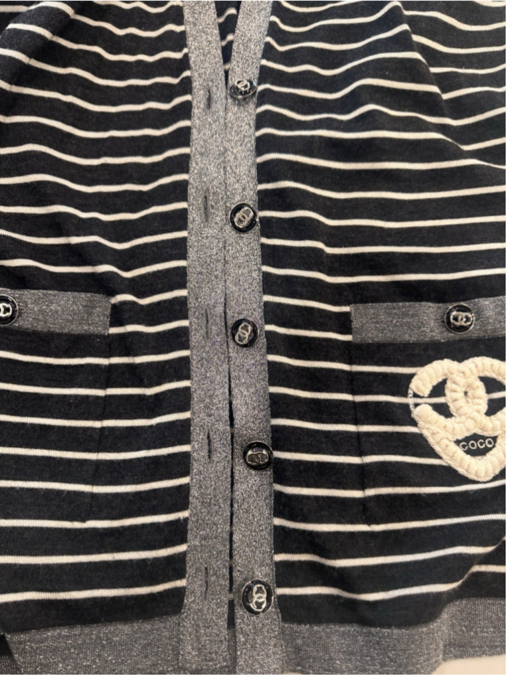 CHANEL 09C Cashmere Silk Twin Set Cardigan Tank Top CC Heart Logo IT 40 - Picture 5 of 10